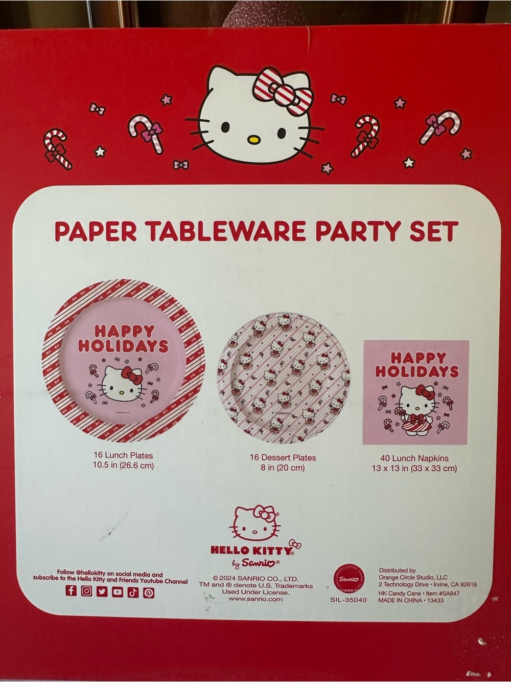 Hello Kitty Paper Party Happy Holidays Tableware Set - New - Picture 3 of 6